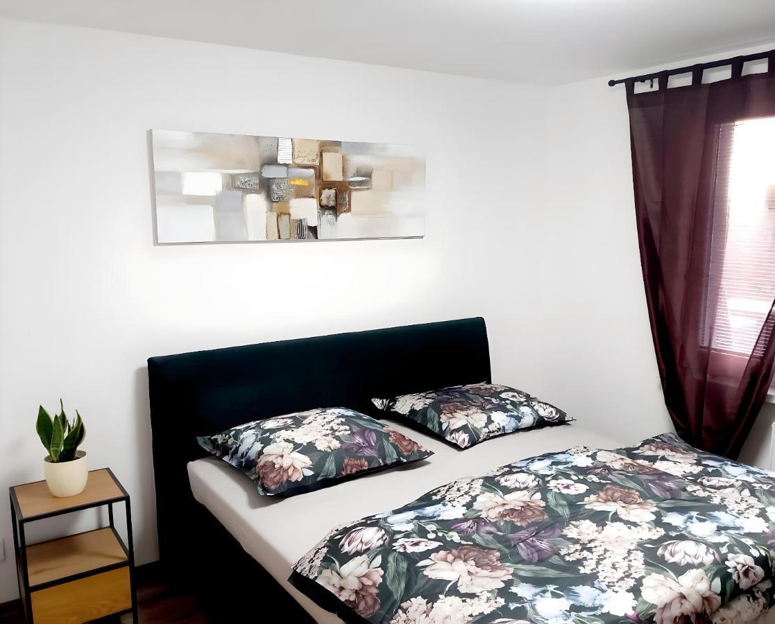 Stylovy Apartman V Samorine Exteriér fotografie